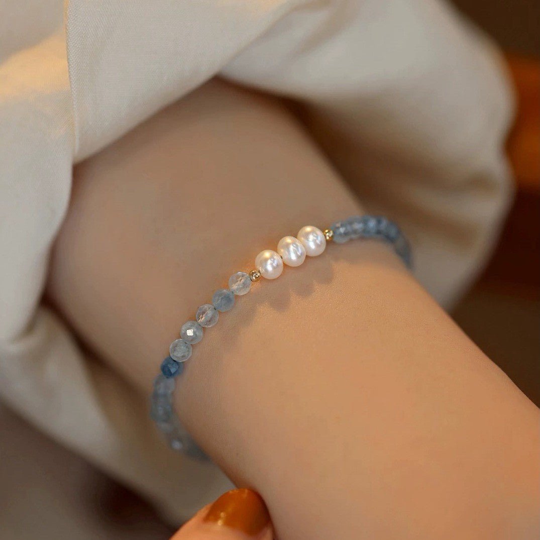 Aquamarine bracelet, natural freshwater pearl and raw crystal bracelet - Lunaire Jewelry
