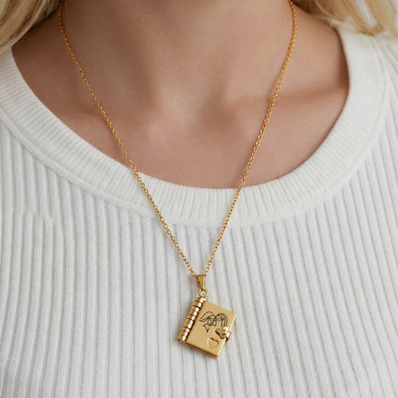 Book engraving series pendant collarbone chain plated with 18k gold - Lunaire Jewelry